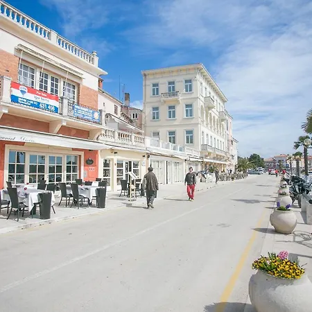Stancija Lindi Porec Casa de hóspedes 3*